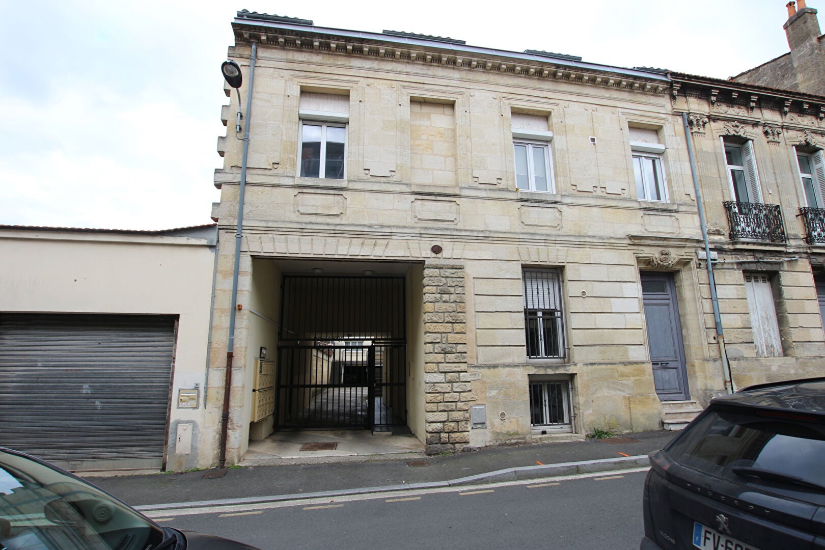 Appartement Rue des Frères Bonie à Bordeaux