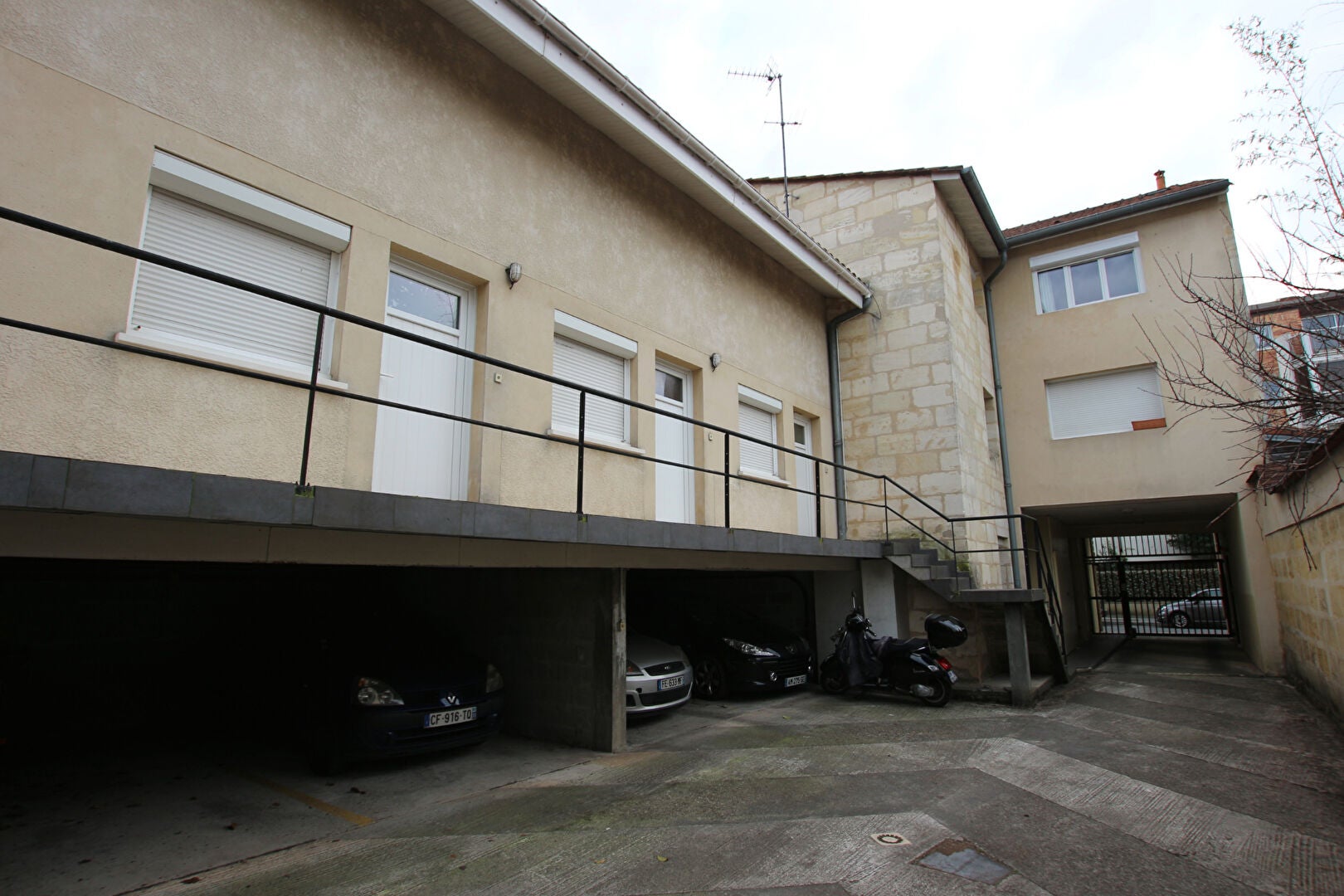 Appartement Rue des Frères Bonie à Bordeaux