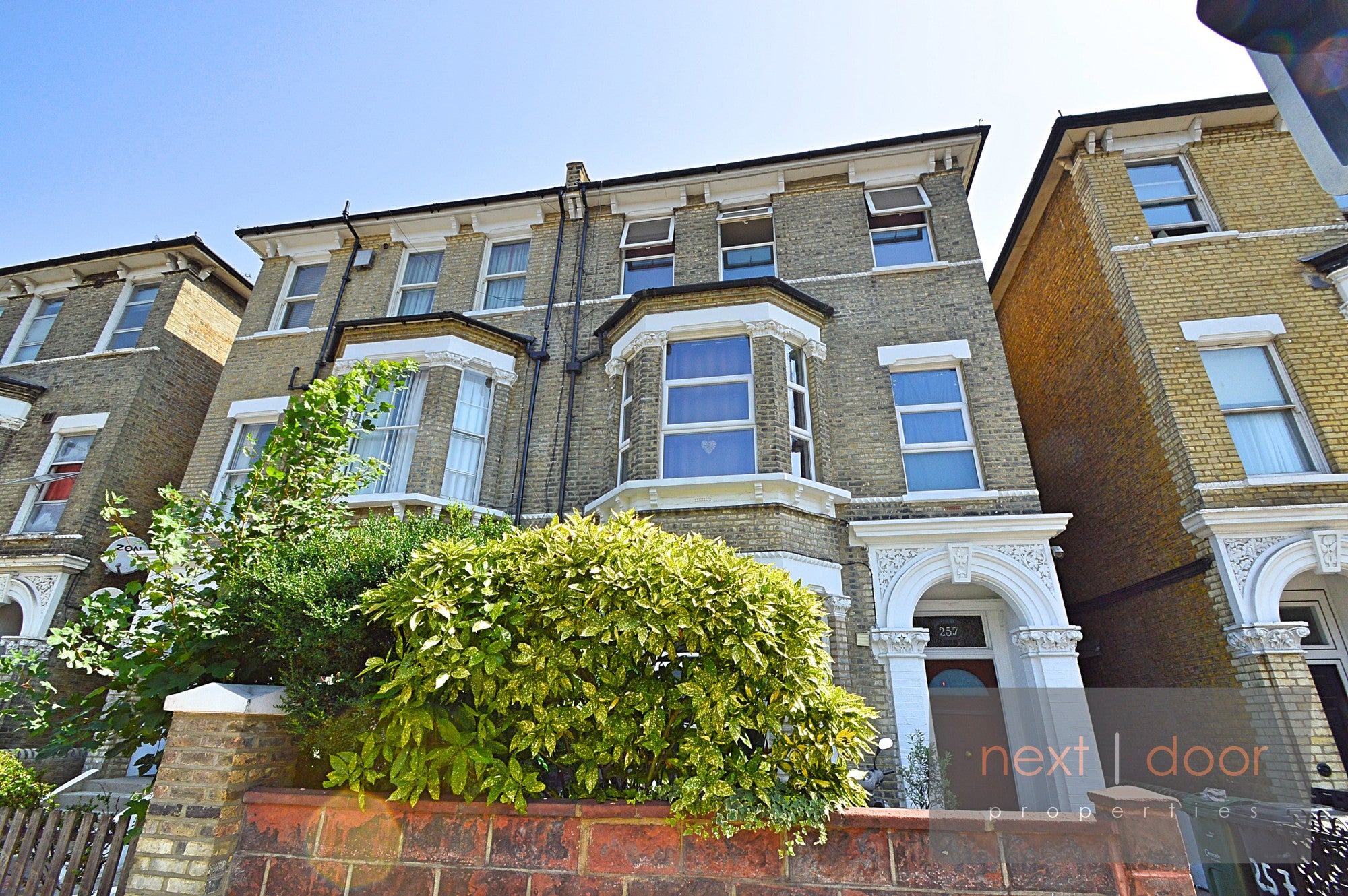 Flat South Lambeth Road in Greater London