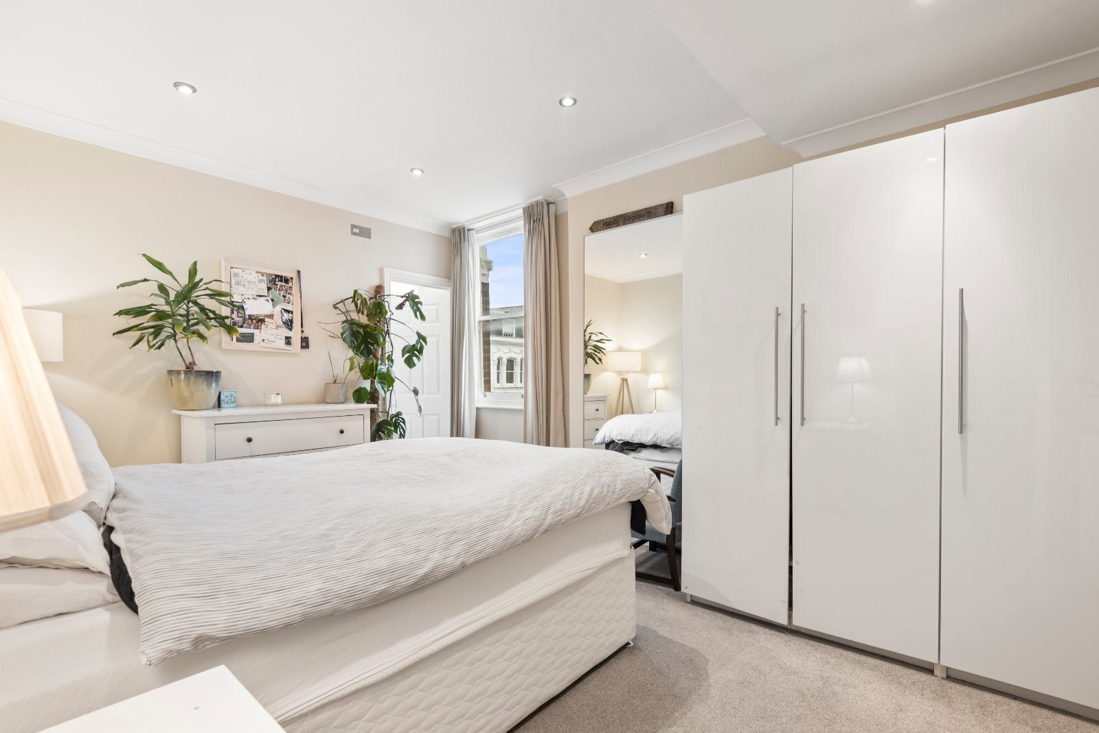 Flat Fulham Road in Greater London