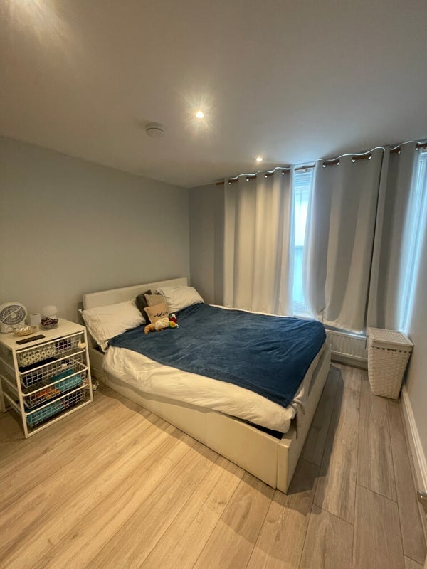 Room Chepstow Road in City of Westminster