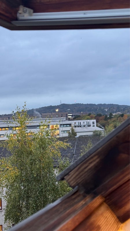 Room Murieston Road in City of Edinburgh