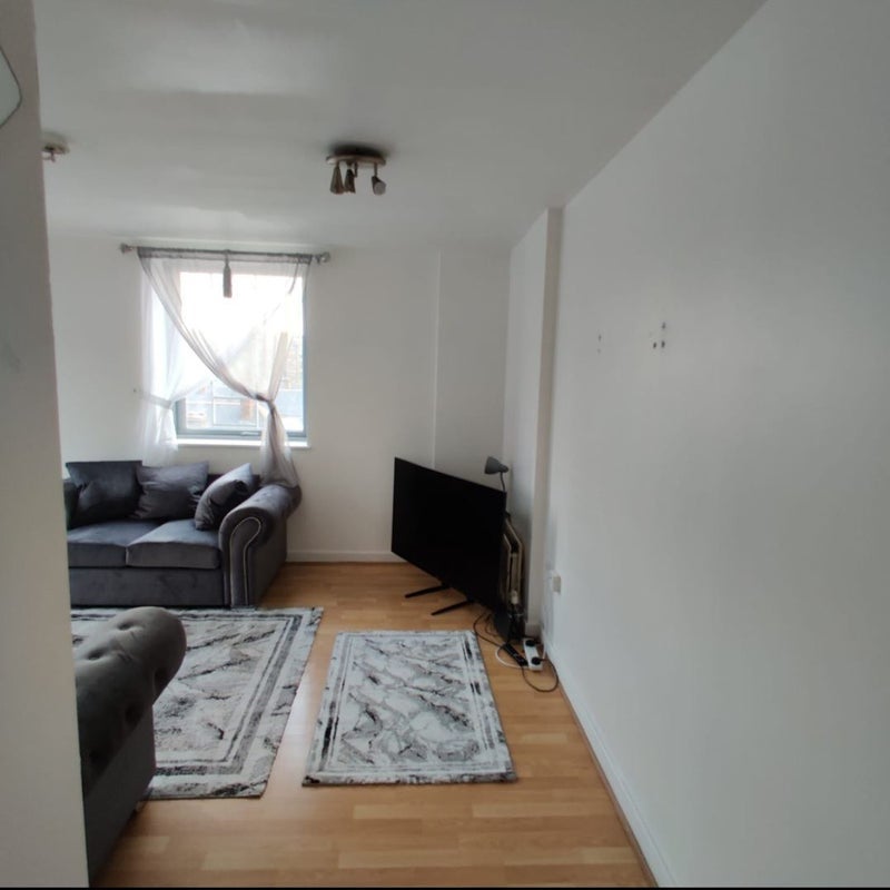 Flat Southwold Road in Greater London