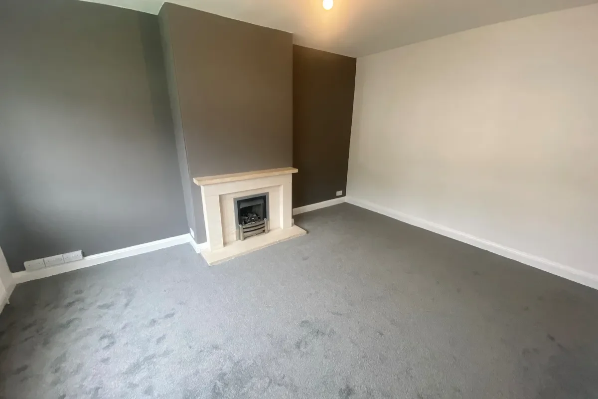 Flat Sandringham Drive in Leeds