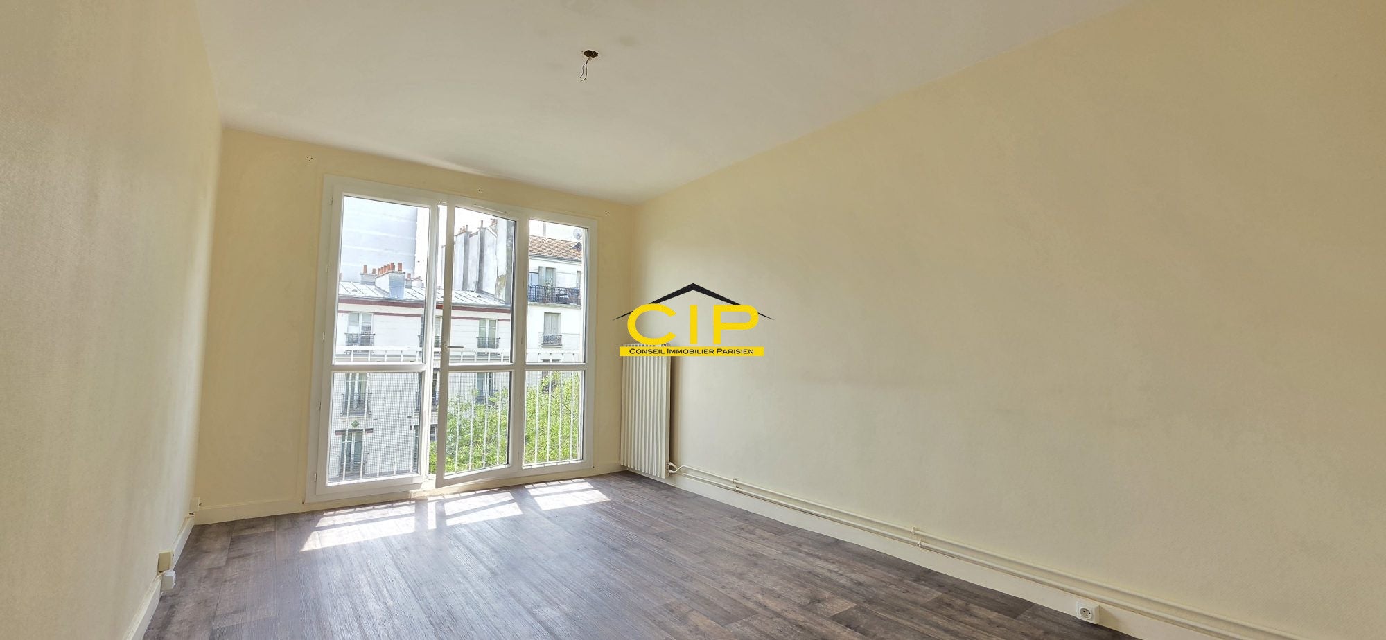 Flat Rue de Belleville in Paris