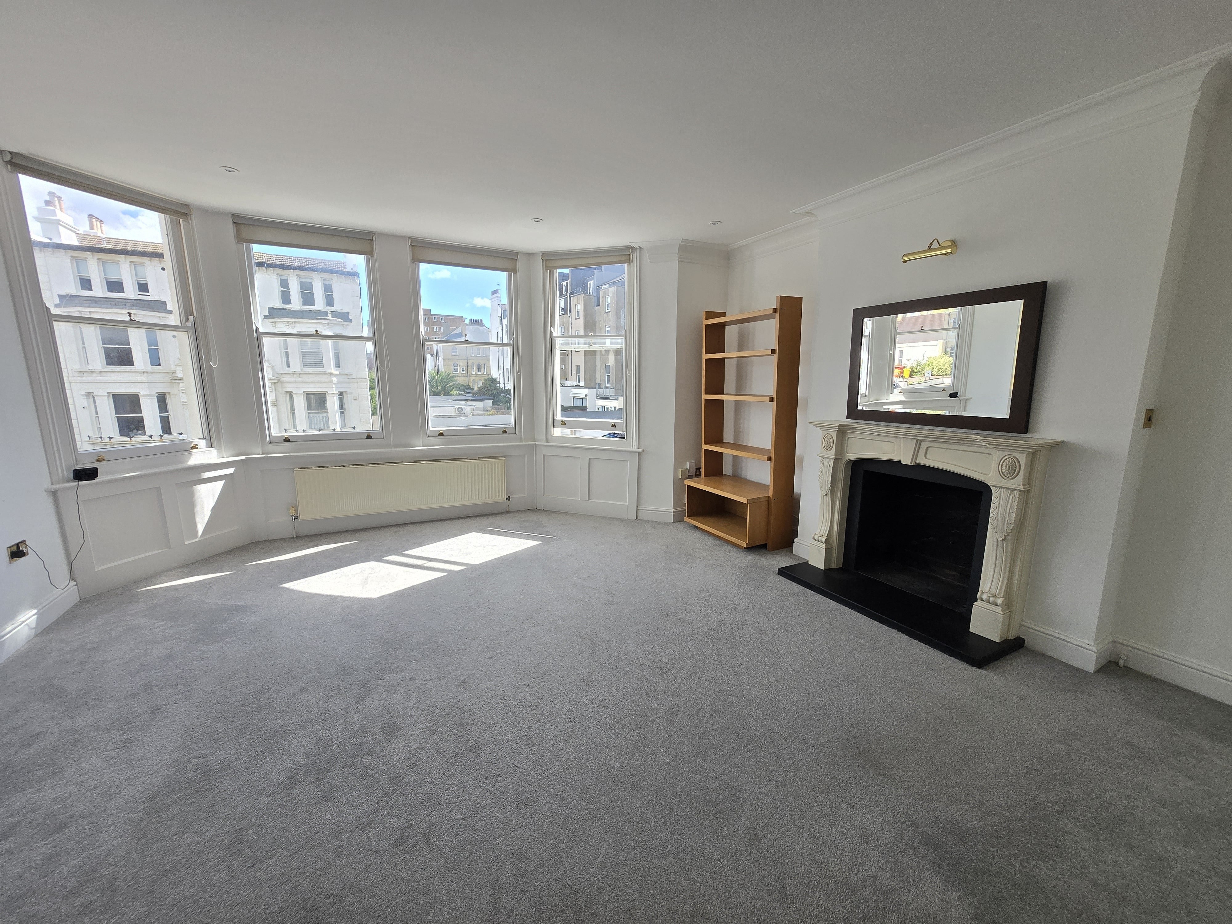 Flat Sackville Gardens in Portslade by Sea