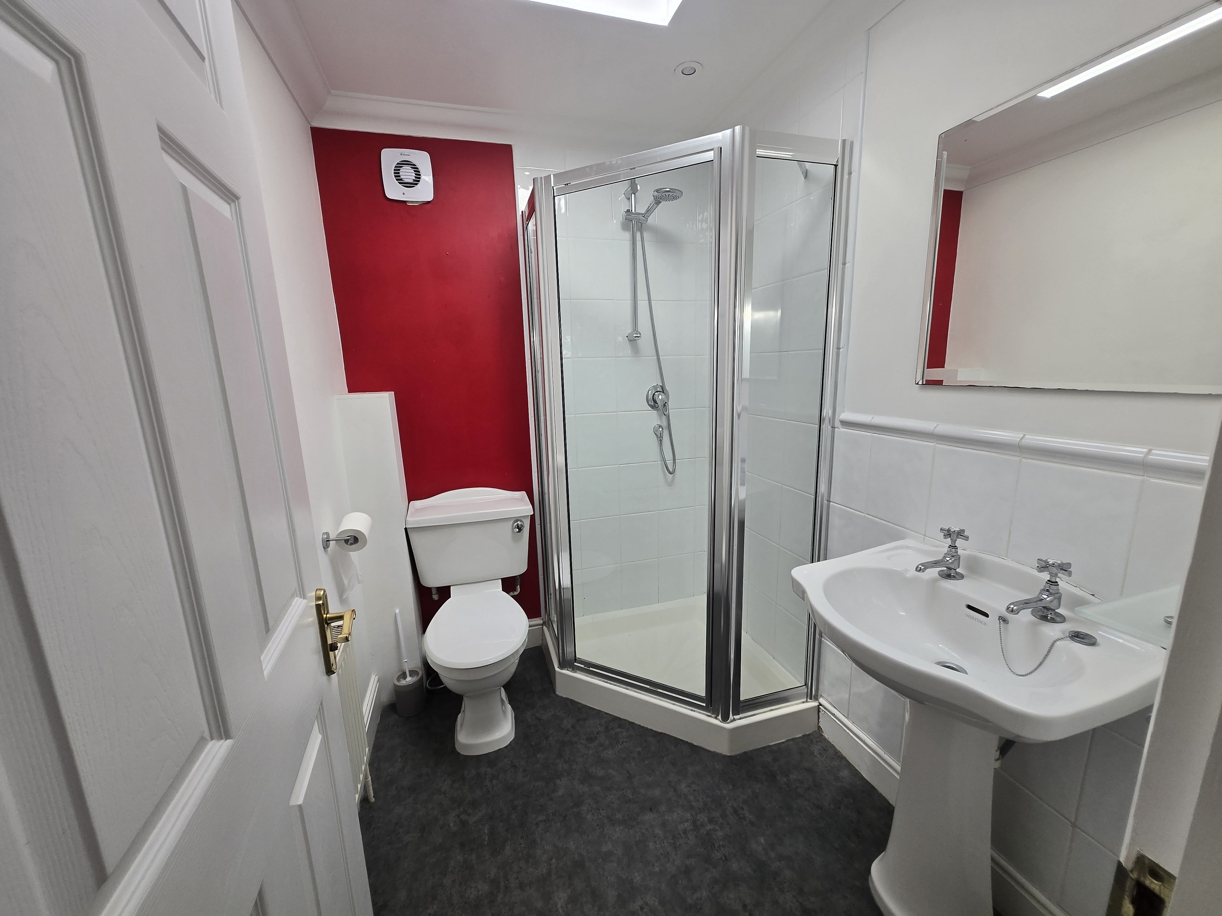 Flat Sackville Gardens in Portslade by Sea