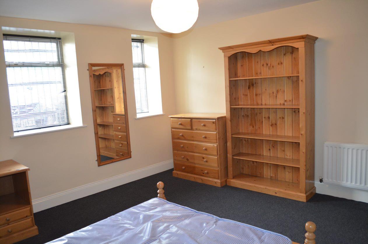 Flat North Terrace in Newcastle upon Tyne