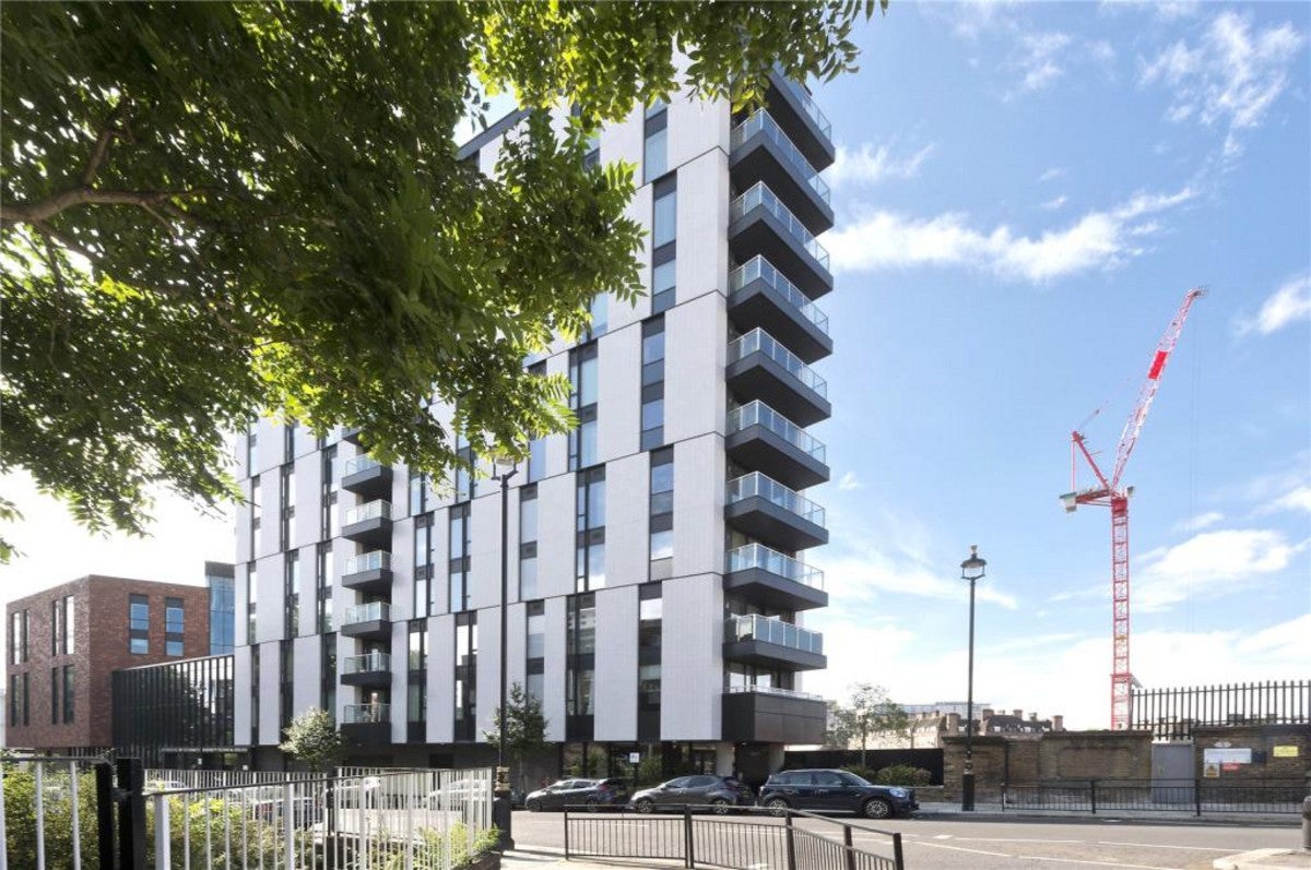Flat Sutherland Street in City of Westminster