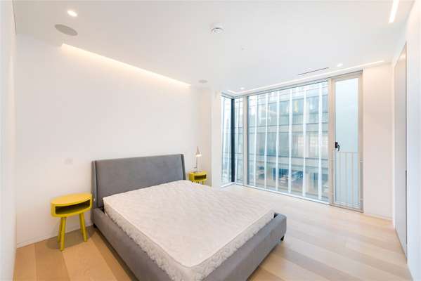 Flat Bressenden Place in City of Westminster