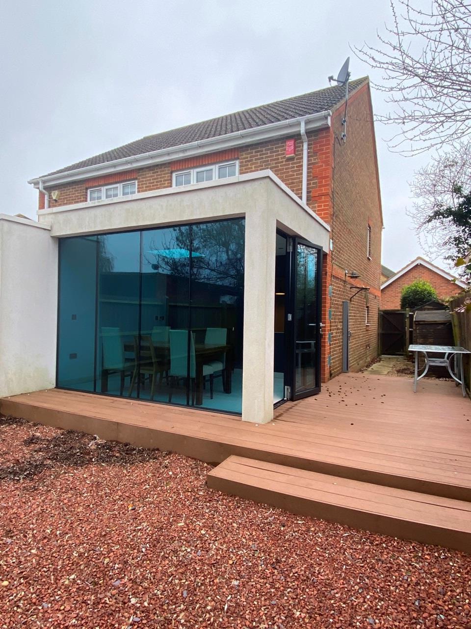 House The Limes in Oakley Green