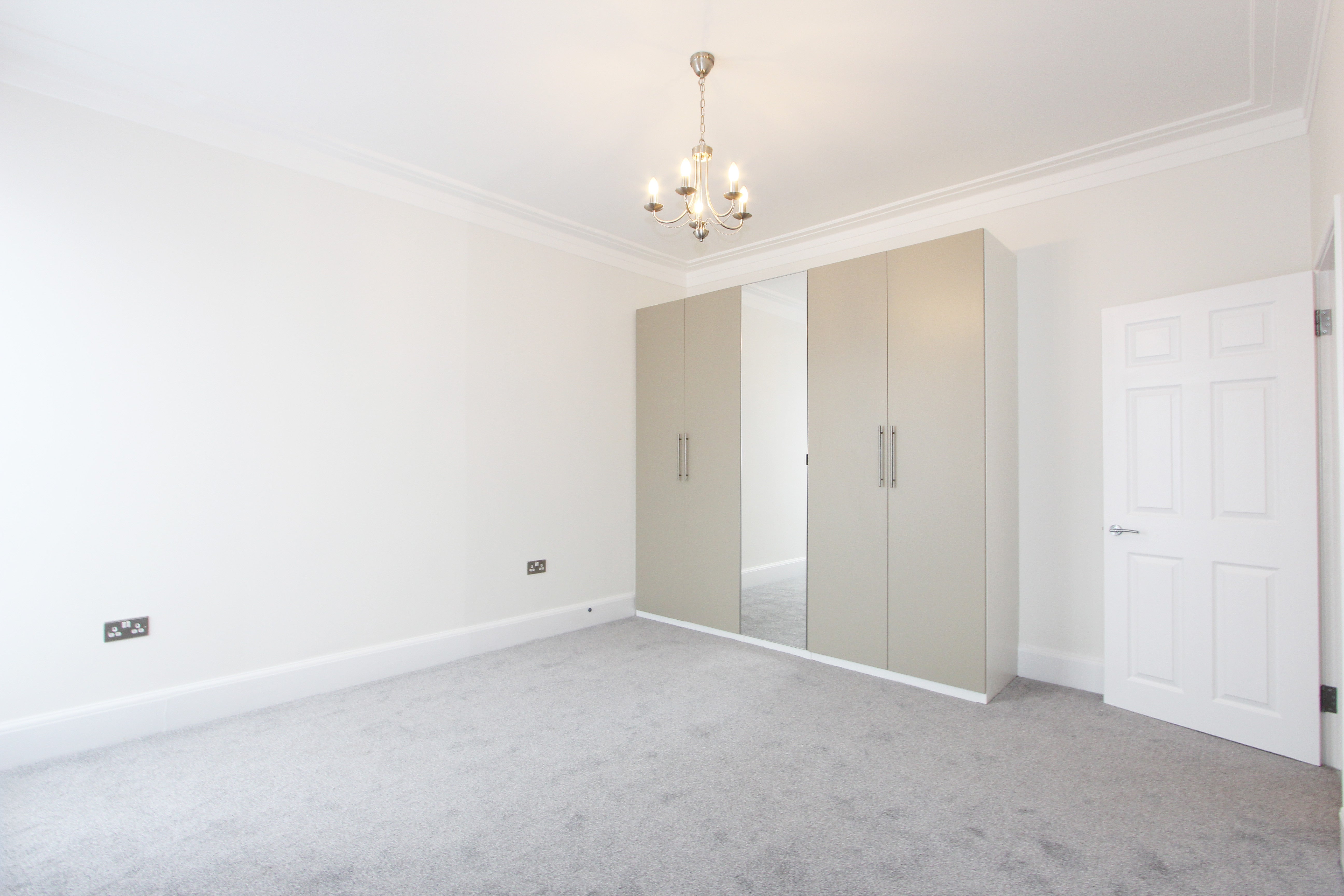 Flat St Albans Lane in Greater London