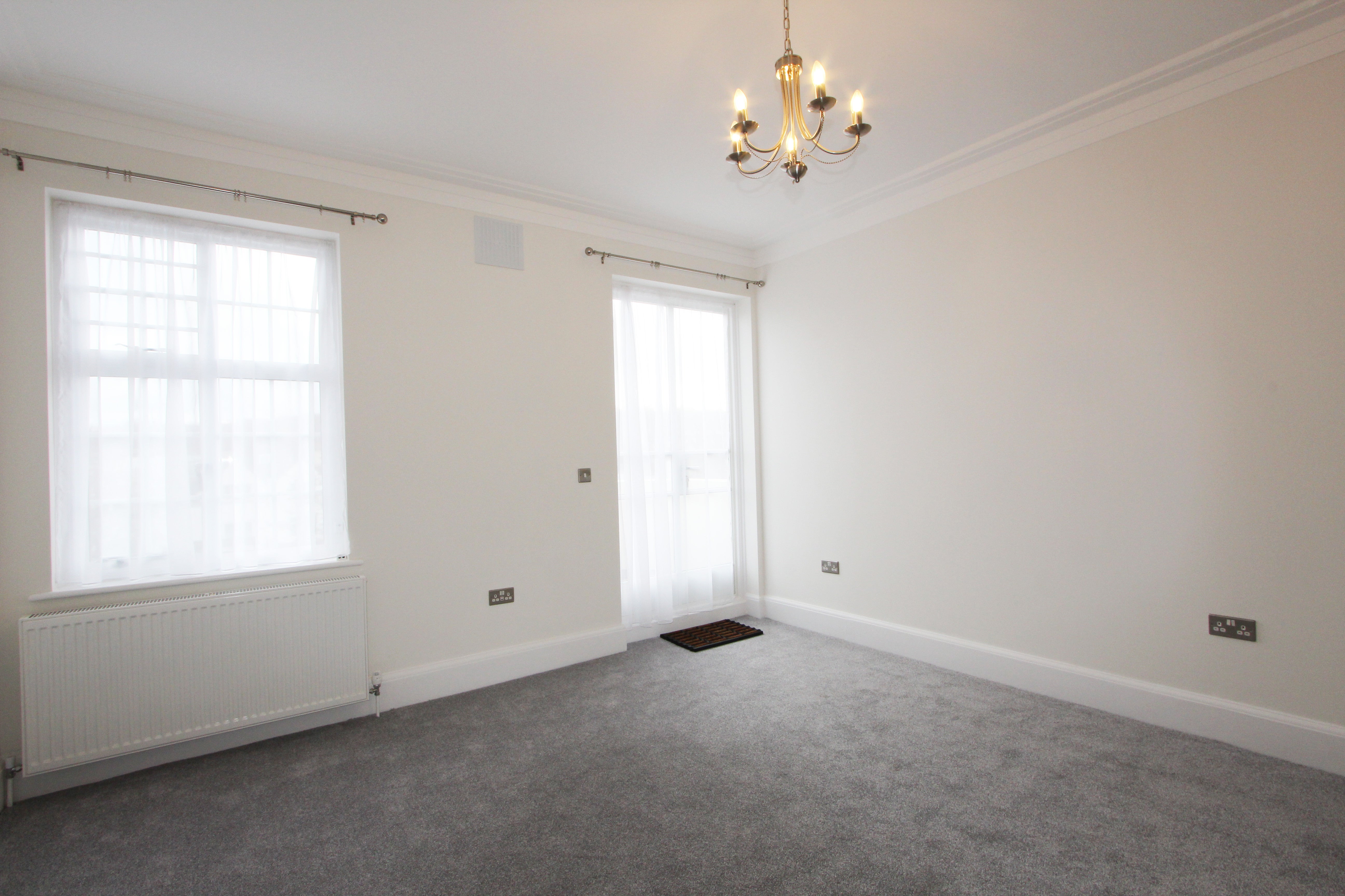 Flat St Albans Lane in Greater London