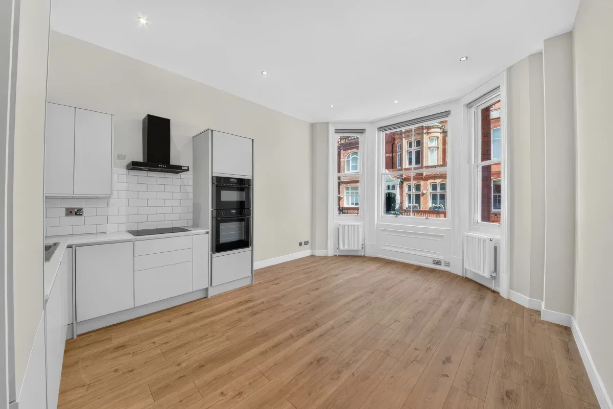 Flat Draycott Place in Greater London