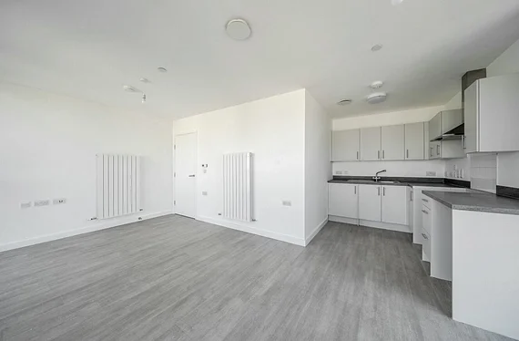 Flat Cambridge Road in Greater London