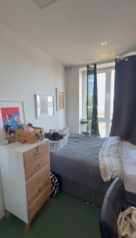 Room Wards Wharf Approach in Greater London
