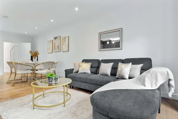 Flat Brook Drive in Greater London