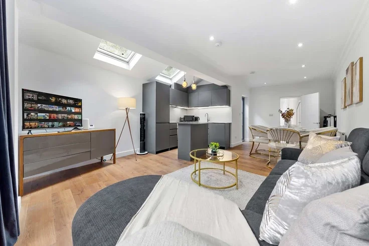 Flat Brook Drive in Greater London