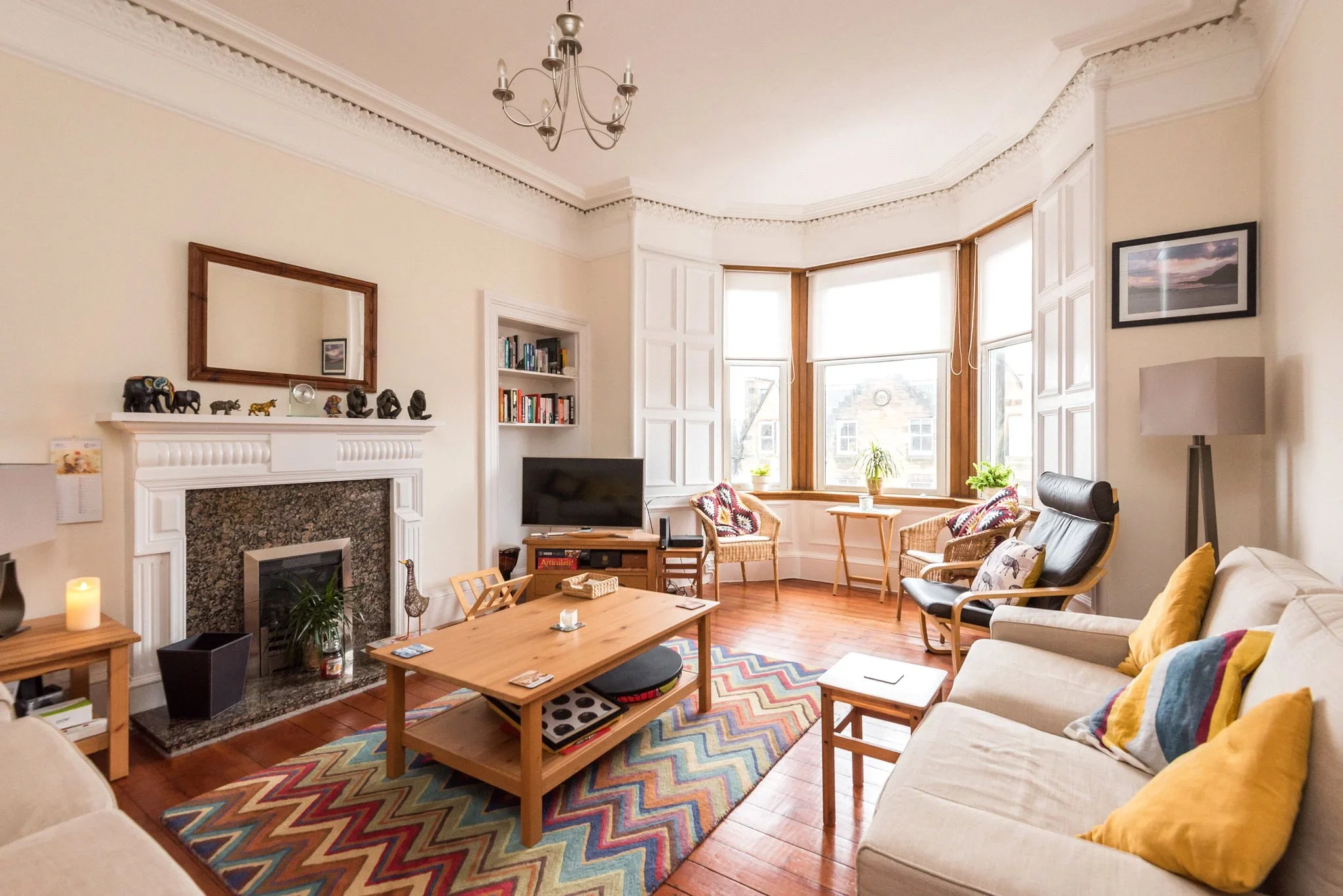 Flat Roseneath Street in City of Edinburgh