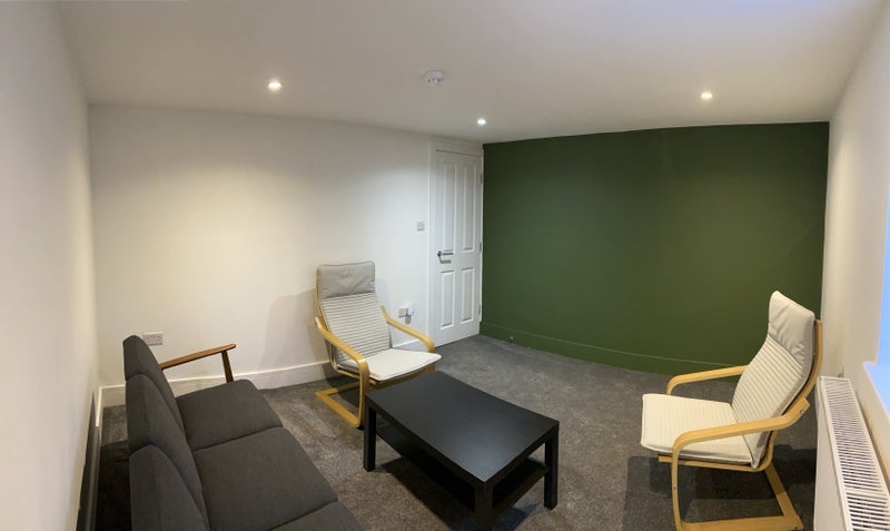Room Back Salisbury Grove in Leeds