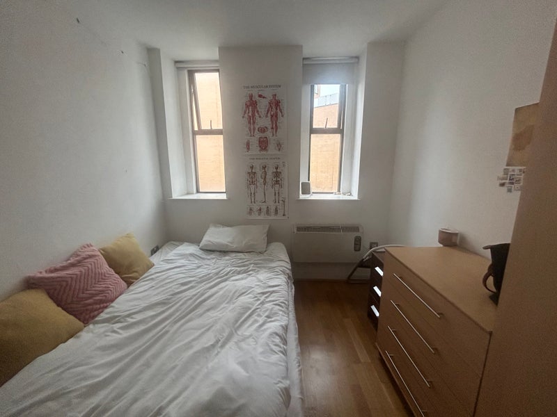 Room Fieldgate Street in Greater London