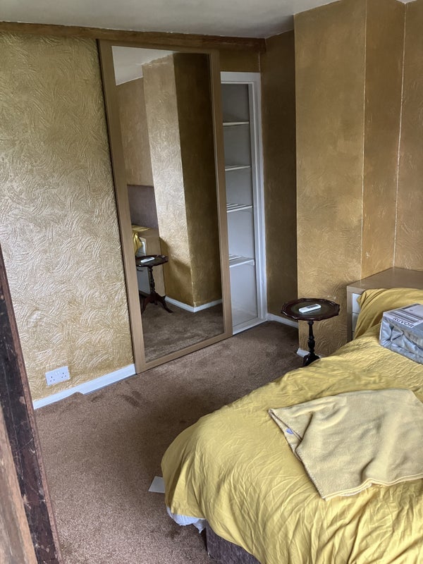 Room Parkview Road in Liverpool