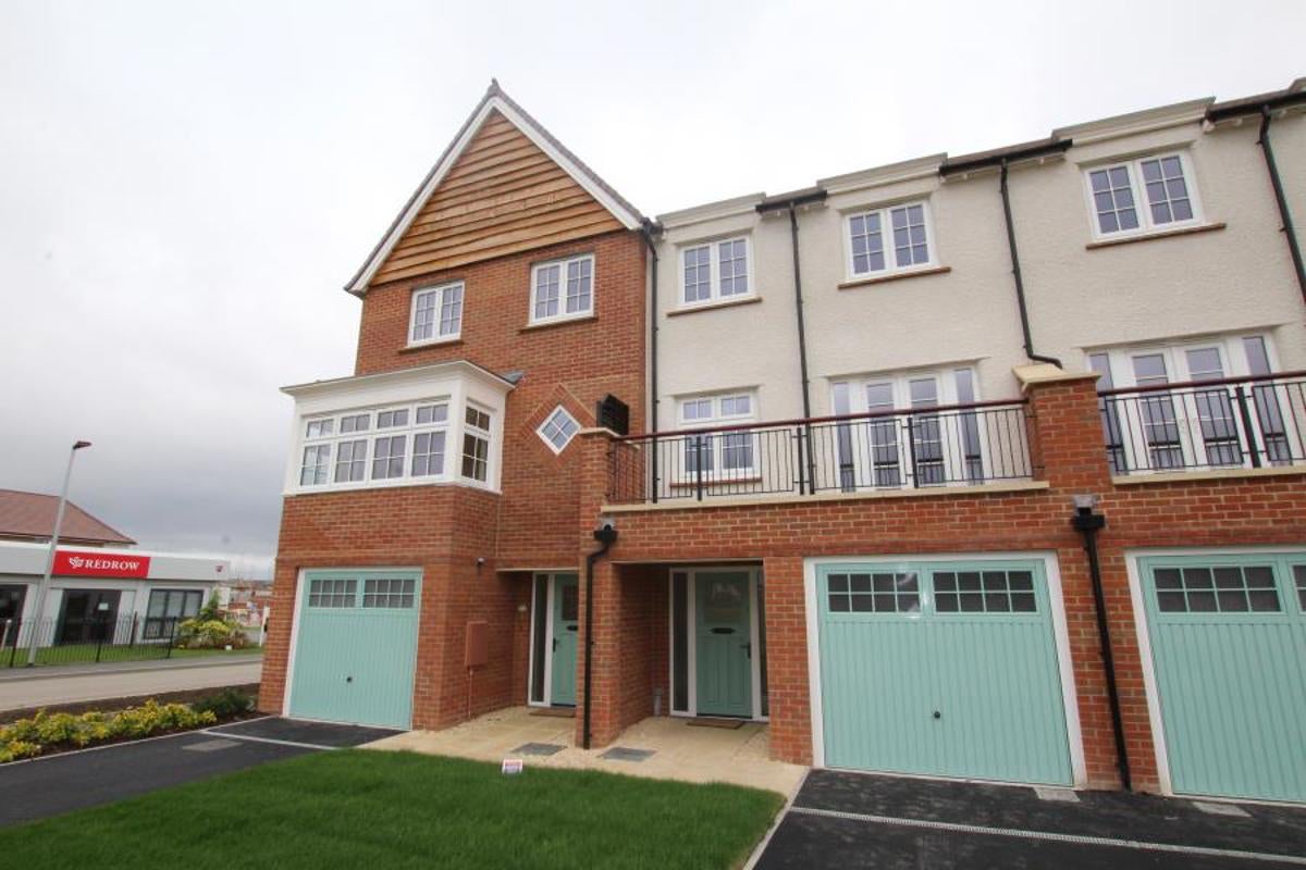 Flat Great Clover Leaze in Harry Stoke