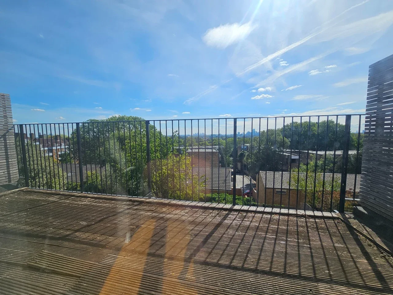 Flat Cheverton Road in Greater London