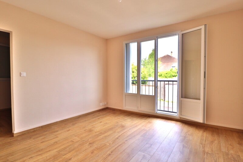 Appartement Rue Montaigne à Saint-Julien-les-Villas