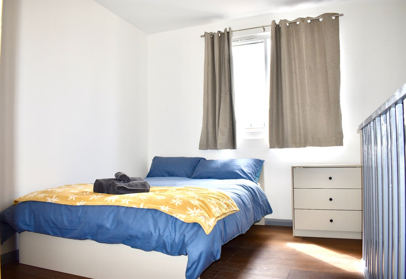 Room Leslie Road in Gillingham