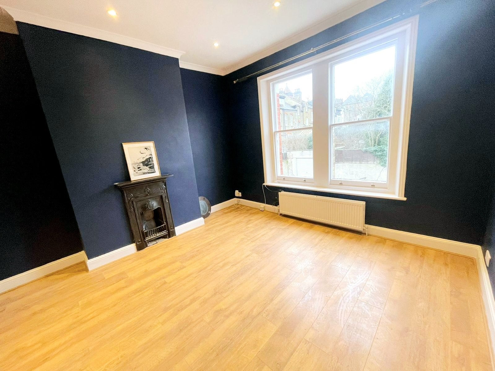 Flat Langdon Park Road in Greater London
