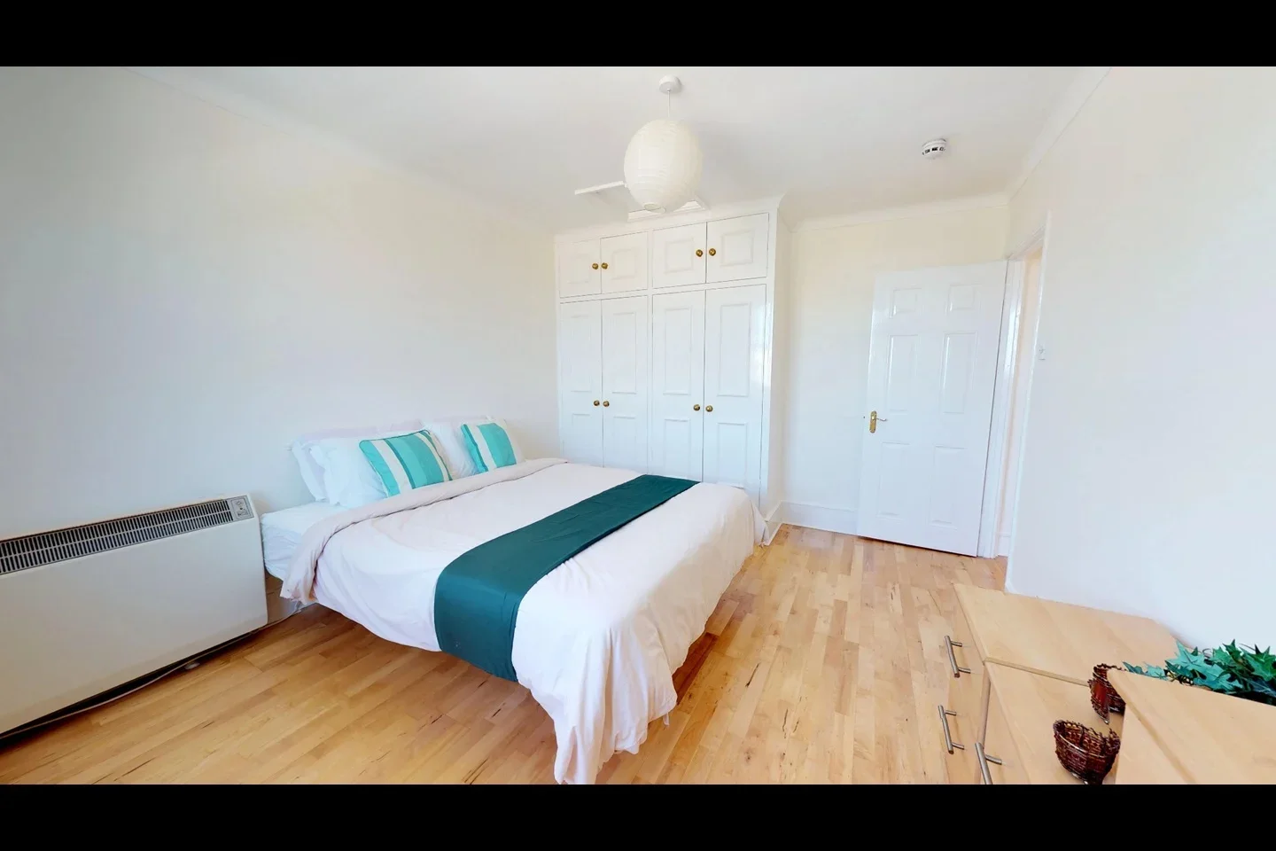 Flat Abbey Gardens in City of Westminster