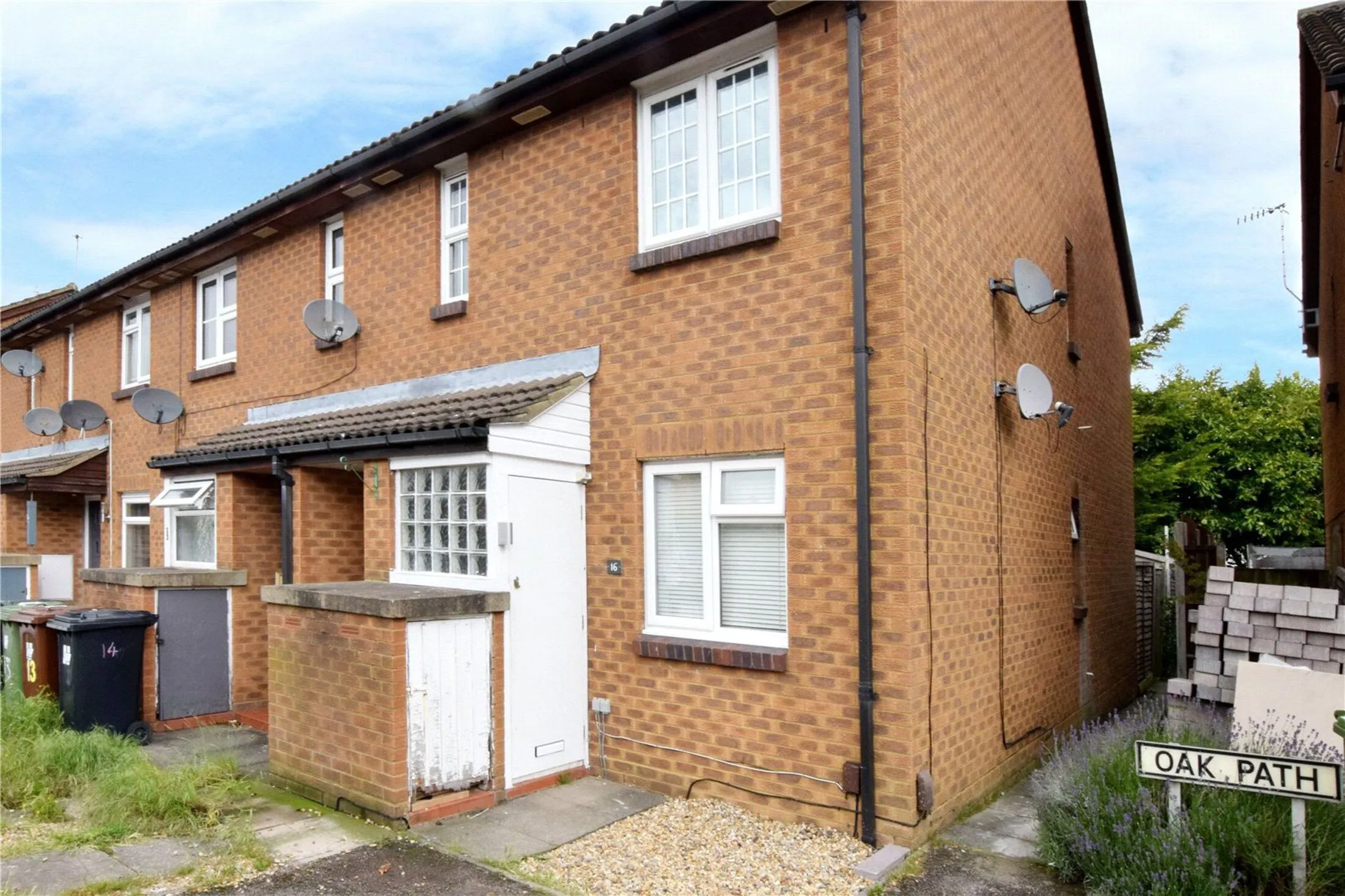Flat Mortimer Close in Hertsmere
