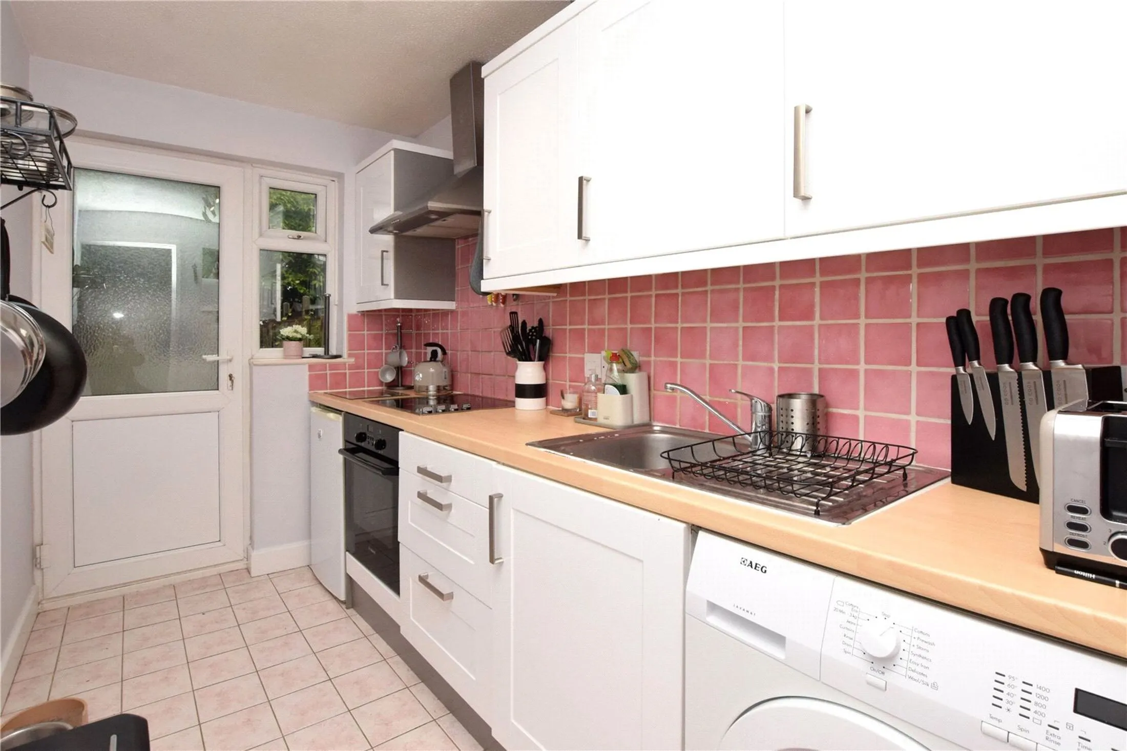 Flat Mortimer Close in Hertsmere