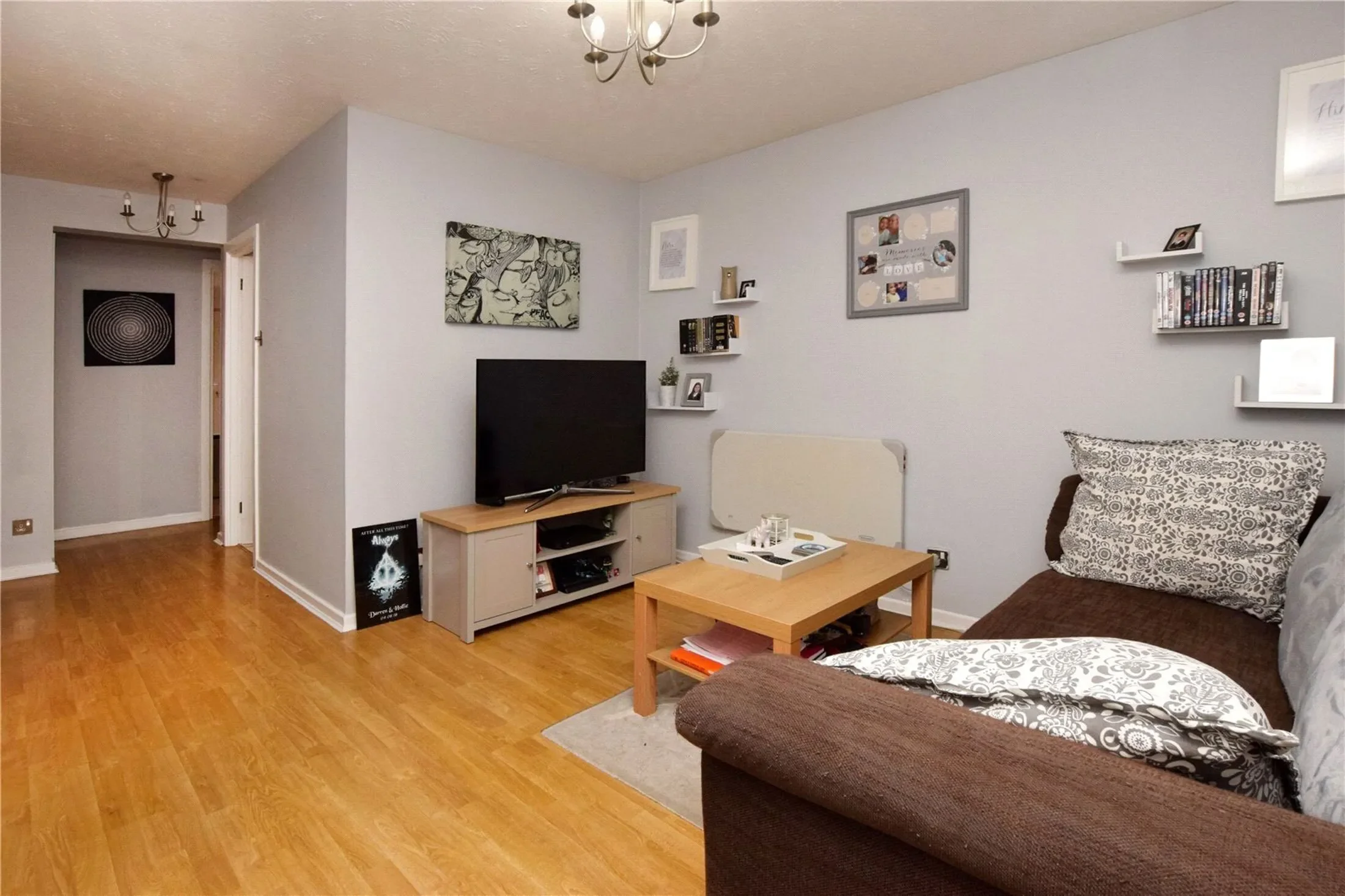 Flat Mortimer Close in Hertsmere