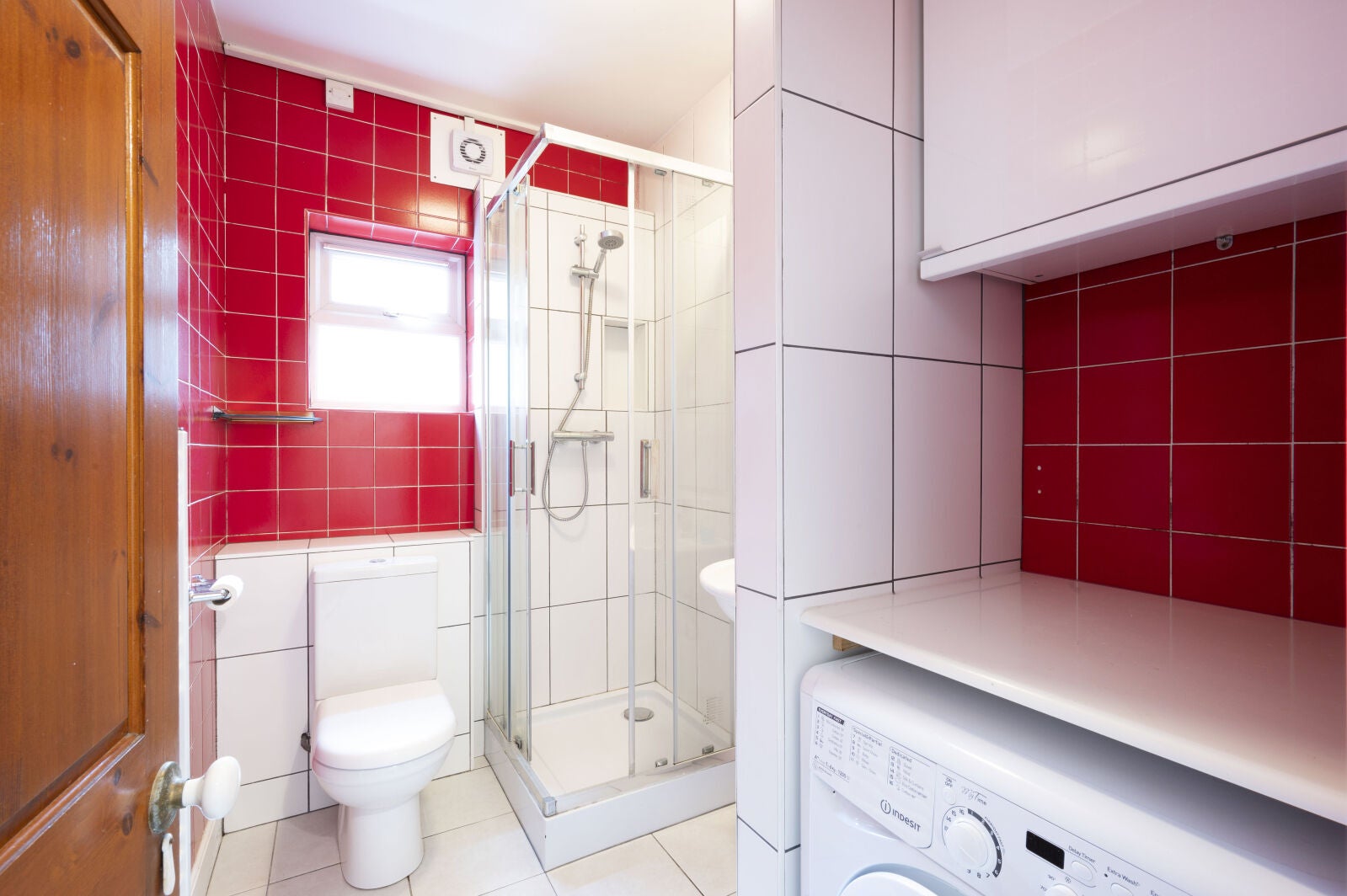 Flat Pepys Road in Greater London