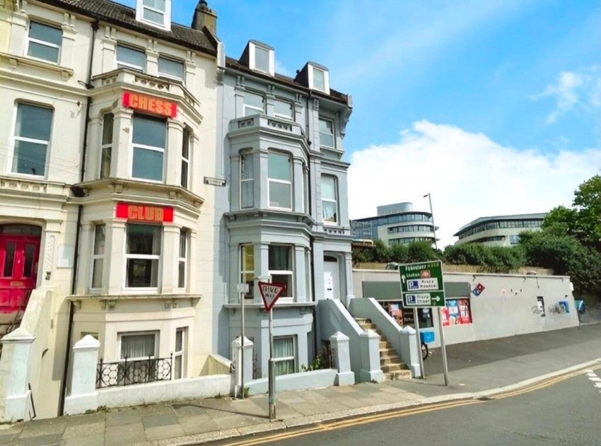 Flat Cornwallis Terrace in St Leonards
