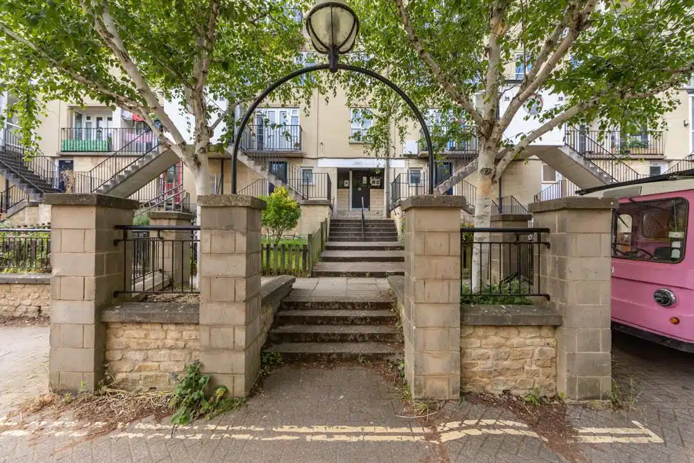 Room Saffron Court in Bath