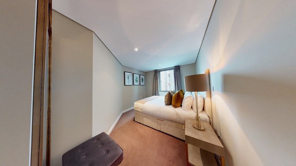 Flat Merchant Square in City of Westminster