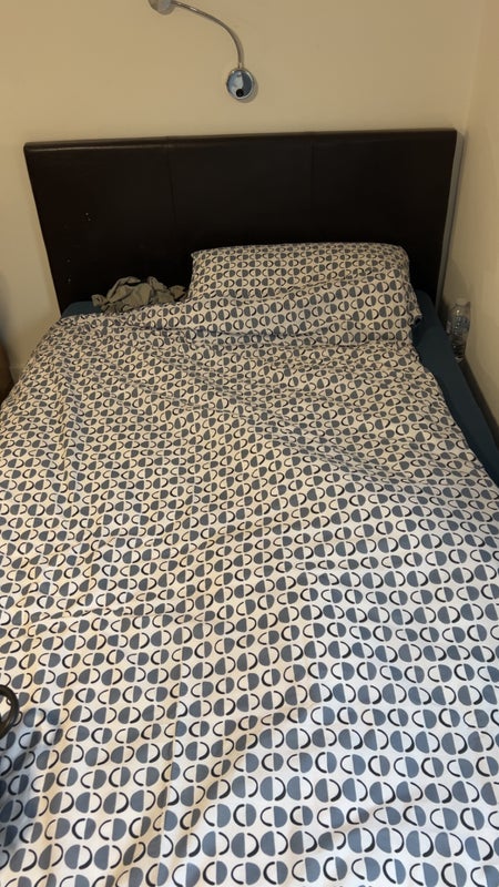 Room Servia Road in Leeds