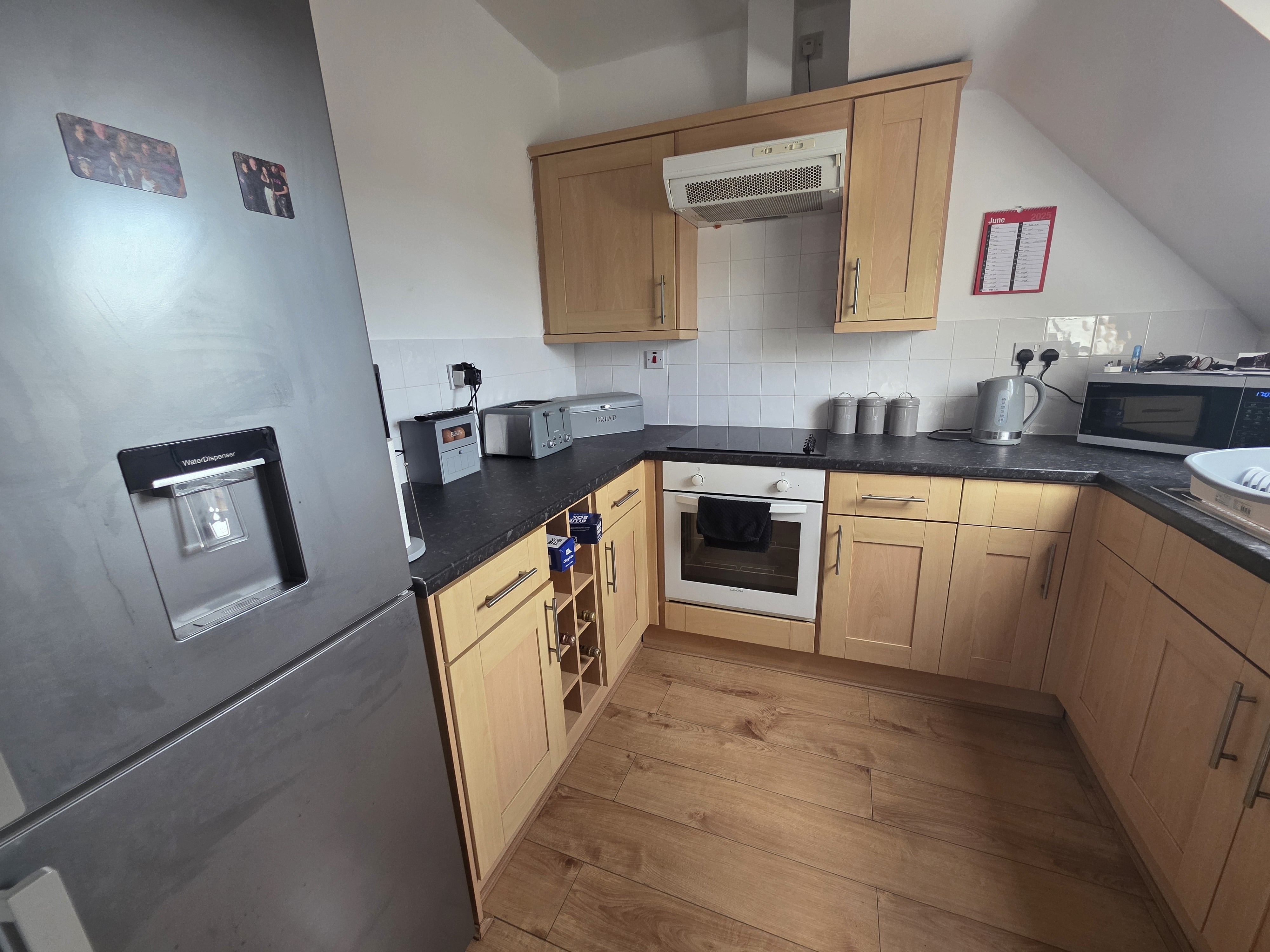 Flat Wickham Gardens in Wolverhampton