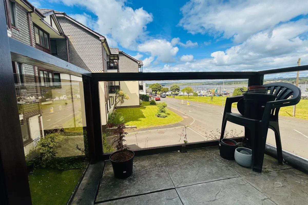 Flat Daws Court in Saltash