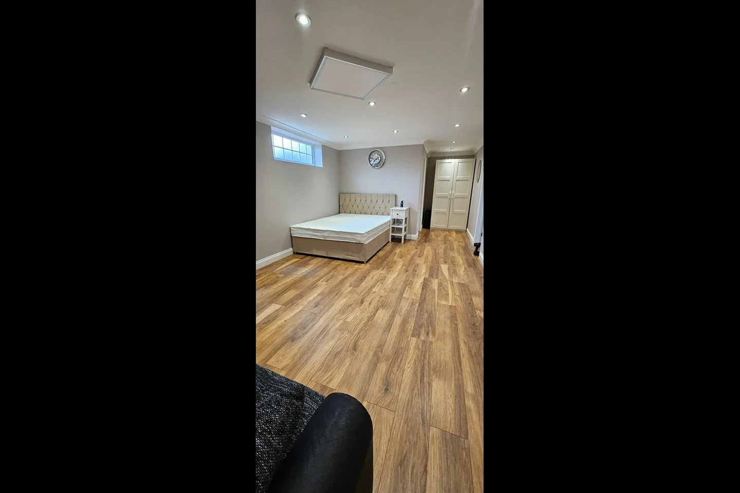 Flat Oakley Avenue in Greater London