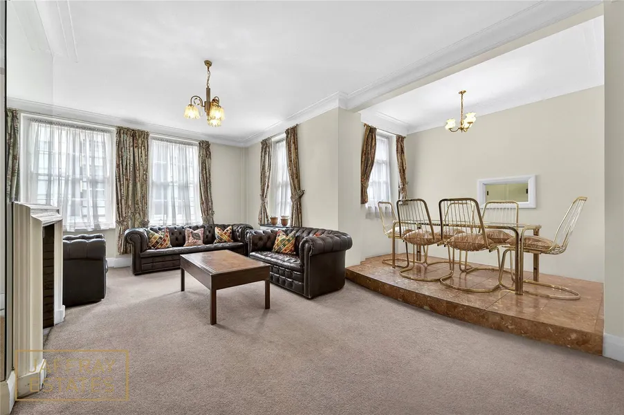Flat Portman Square in City of Westminster