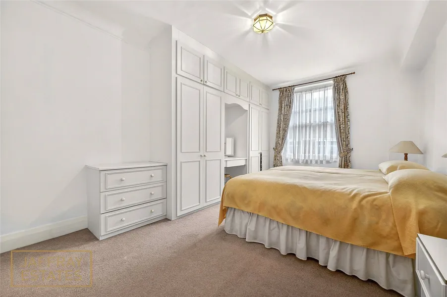 Flat Portman Square in City of Westminster