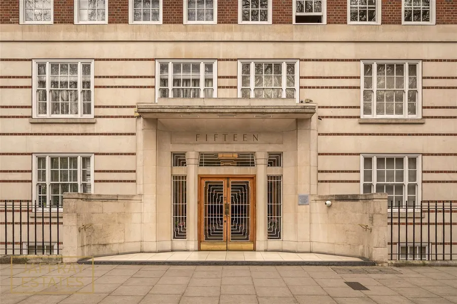 Flat Portman Square in City of Westminster