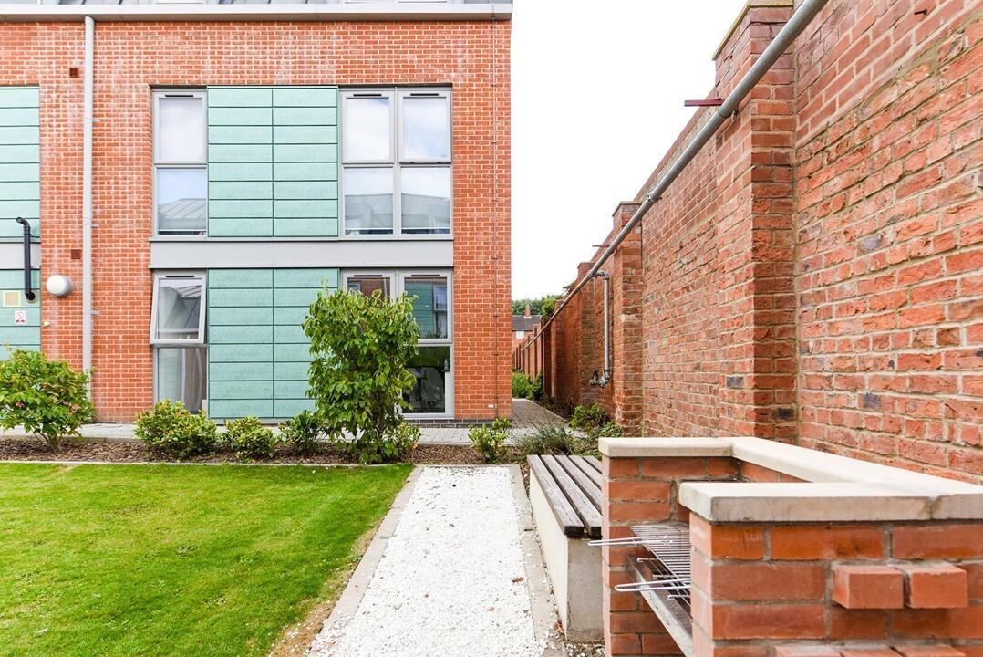 Flat Hull Road in York