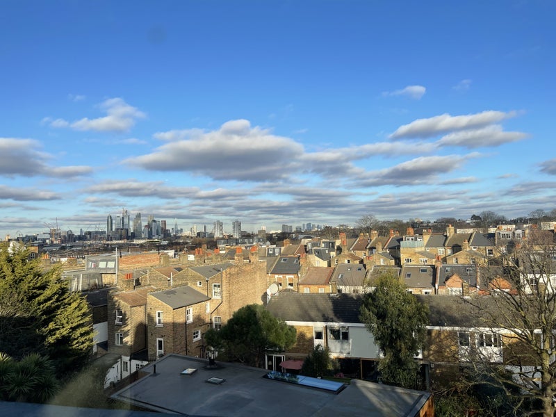 Flat Rush Hill Road in Greater London