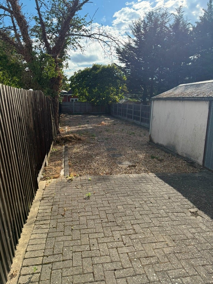 House Great North Way in Greater London