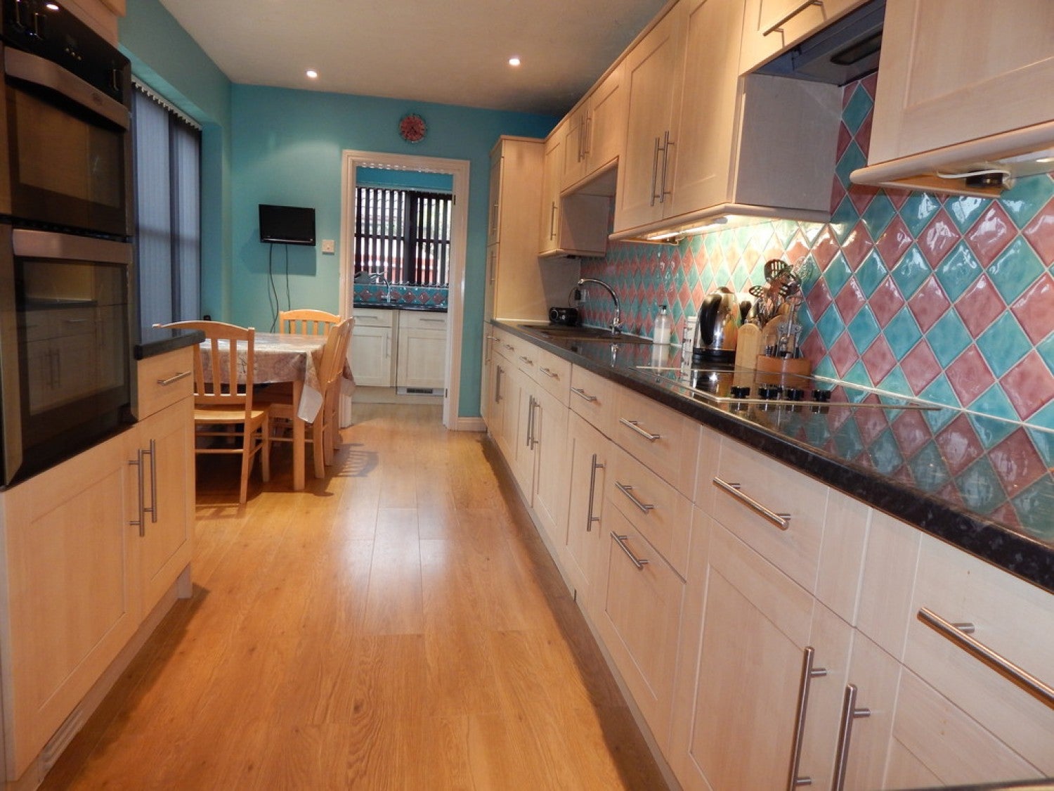 Room Rose Avenue in Vale of White Horse